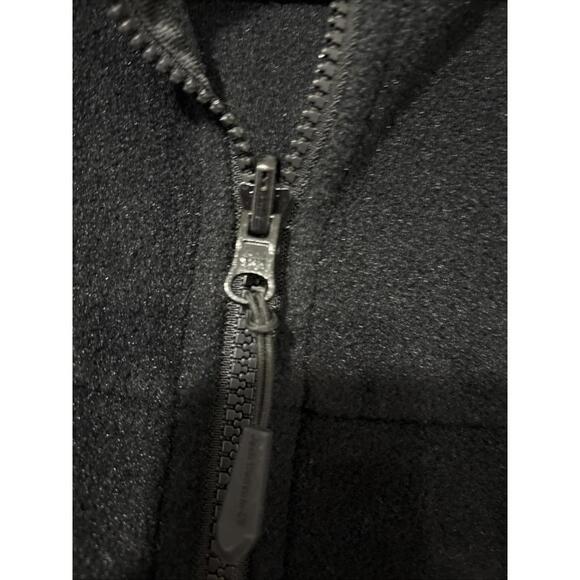 Jack Wolfskin MENS FULL ZIP Fleece Size M BLACK EMBROIDERED LOGO, POCKETS, WARM - Picture 3 of 15